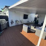 Modern Miami Oasis - Bbq Access